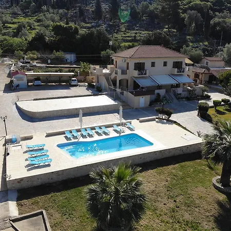 Emma's Daire Lassi (Kefalonia)