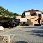 Emma's Studios