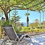 Emma's Studios Lassi (Kefalonia)